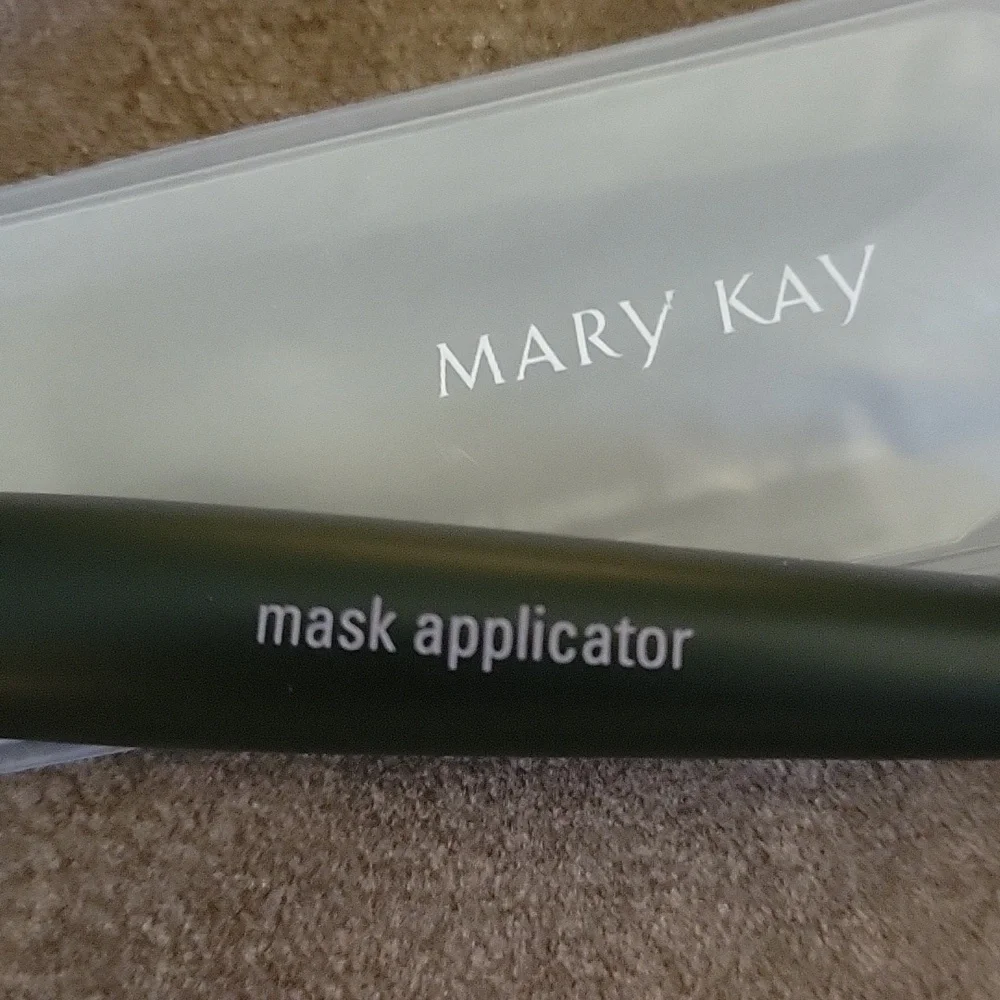 3/$20 Mary KAY Mask Applicator